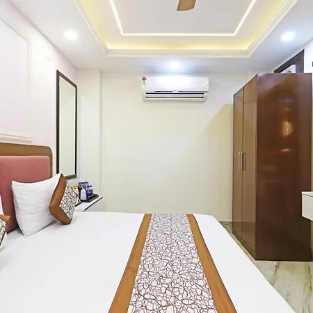 Frankstay By Hotel Samrat Residency 10 Mints Walking Distance Nizamuddin Railway Station